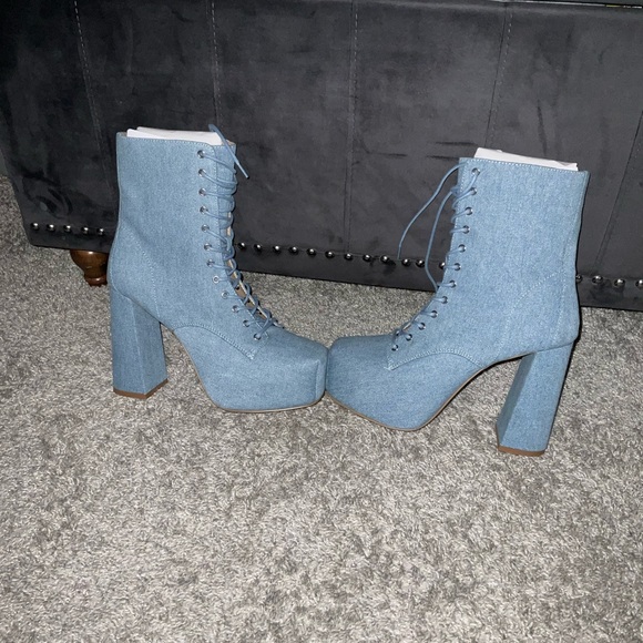 Stylish Blue Lace-Up Women's Boots - Picture 5 of 6